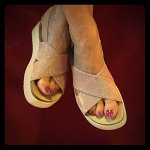 KMB Shimmered Diamantina Flatforms pink size 8.5-9